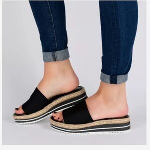 Journee Collection Women's Black Slide Sandals